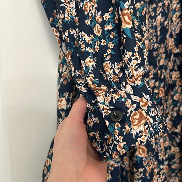 Short floral dress - Picture 4 of 5